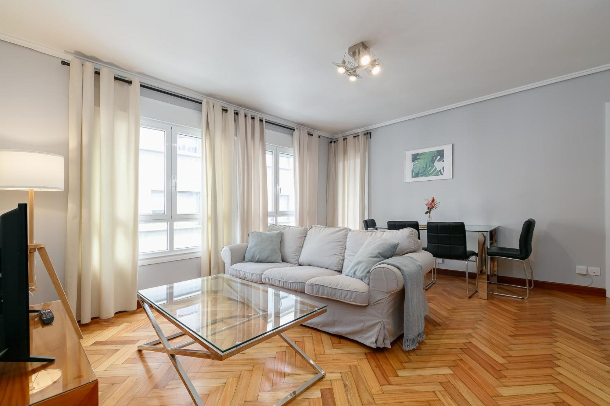 Acogedor Centrico En By Appartamento